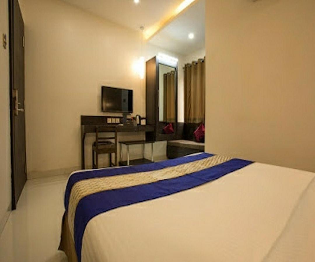 Cherrystay Kiran Inn Indore Exterior photo